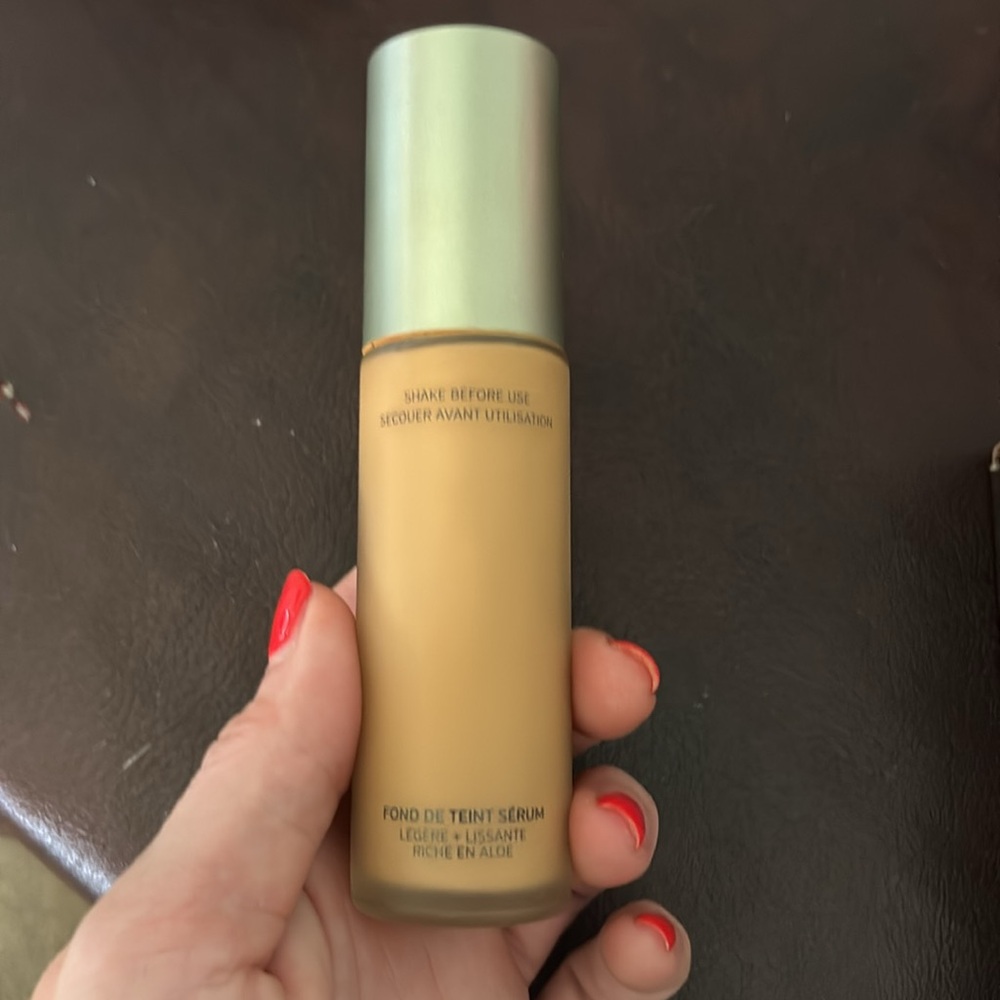 Ilia true skin serum foundation in bedarra - Picture 4 of 7